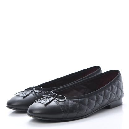 Chanel Aged Calfskin Quilted CC Cap Toe Ballerina Flats 40 Black 3 of 12