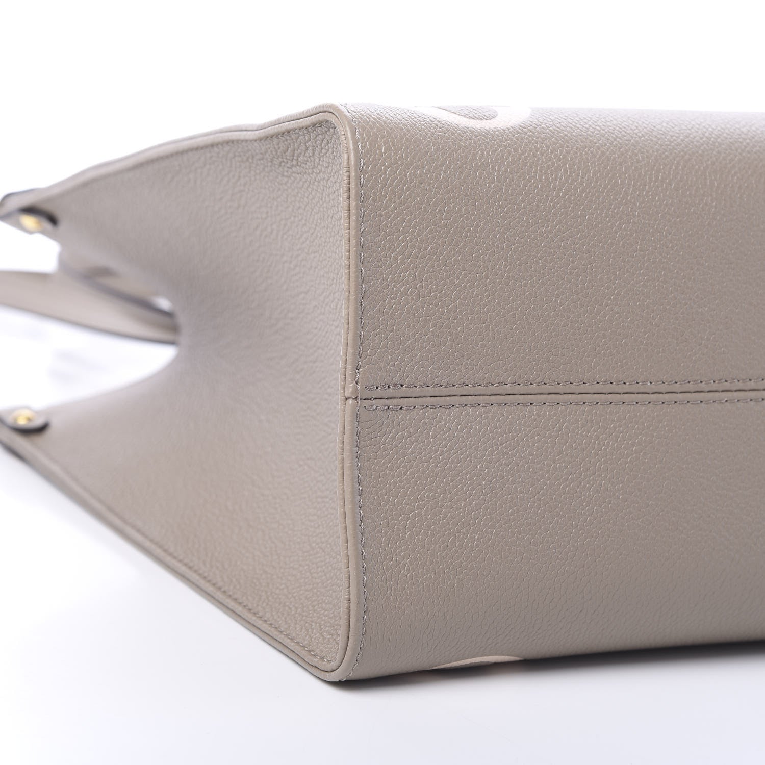 Louis Vuitton Empreinte Monogram Giant Onthego MM Tourterelle Creme 8 of 9