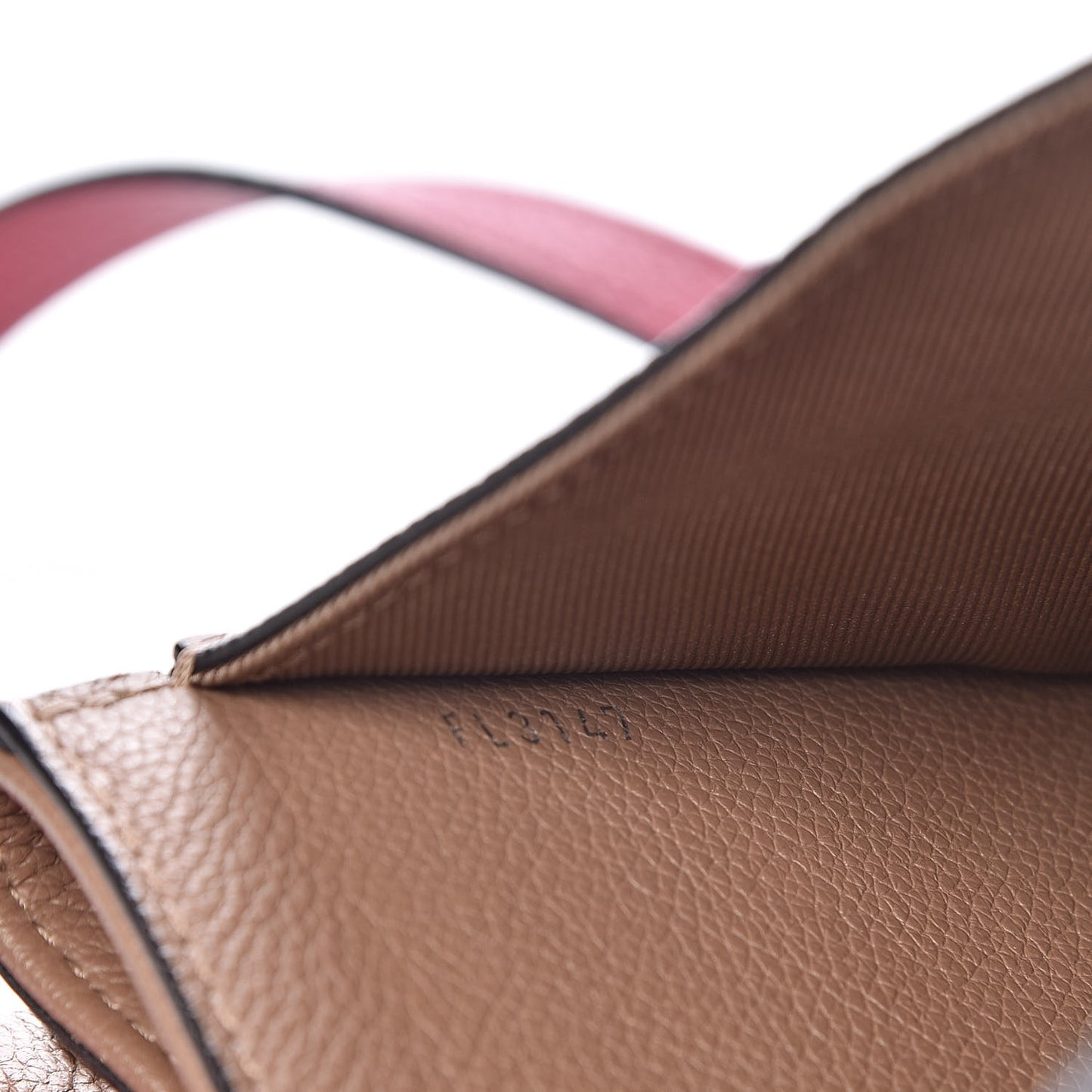 Calfskin Lockme II Chain Bag BB Rose Bruyere