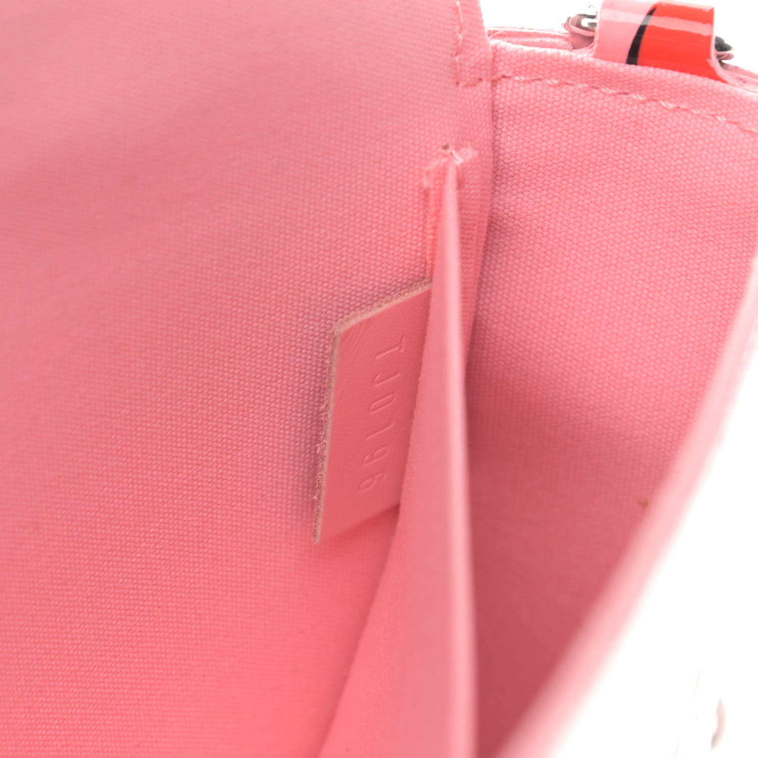 Louis Vuitton Vernis Jungle Dots Pochette Felicie Sugar Pink Poppy 9 of 16