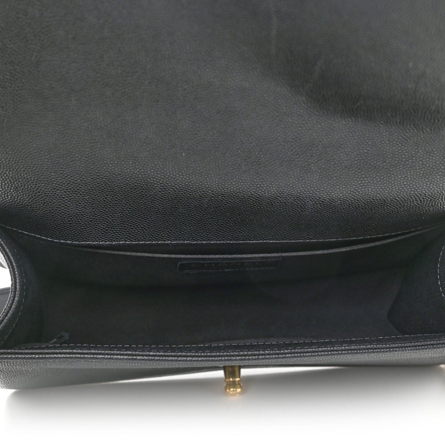 Caviar Quilted Medium Boy Flap Black