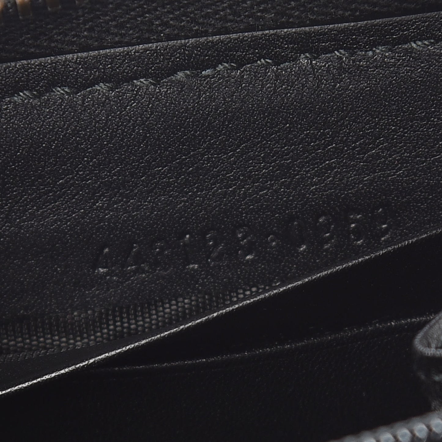 Calfskin Matelasse Pearly GG Marmont Zip Around Wallet Black