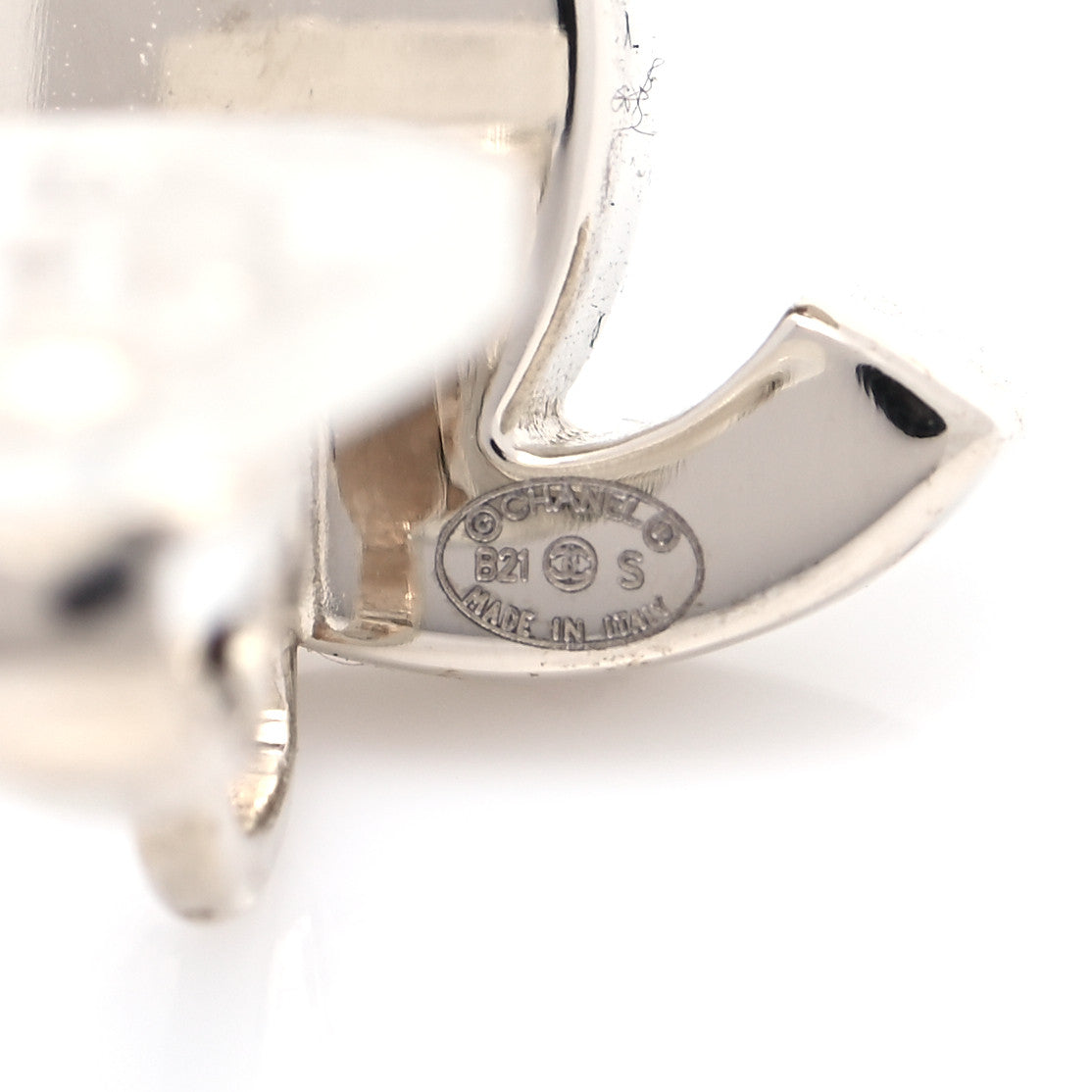 Chanel Metal CC Turnlock Clip On Earrings Gold 5 of 6