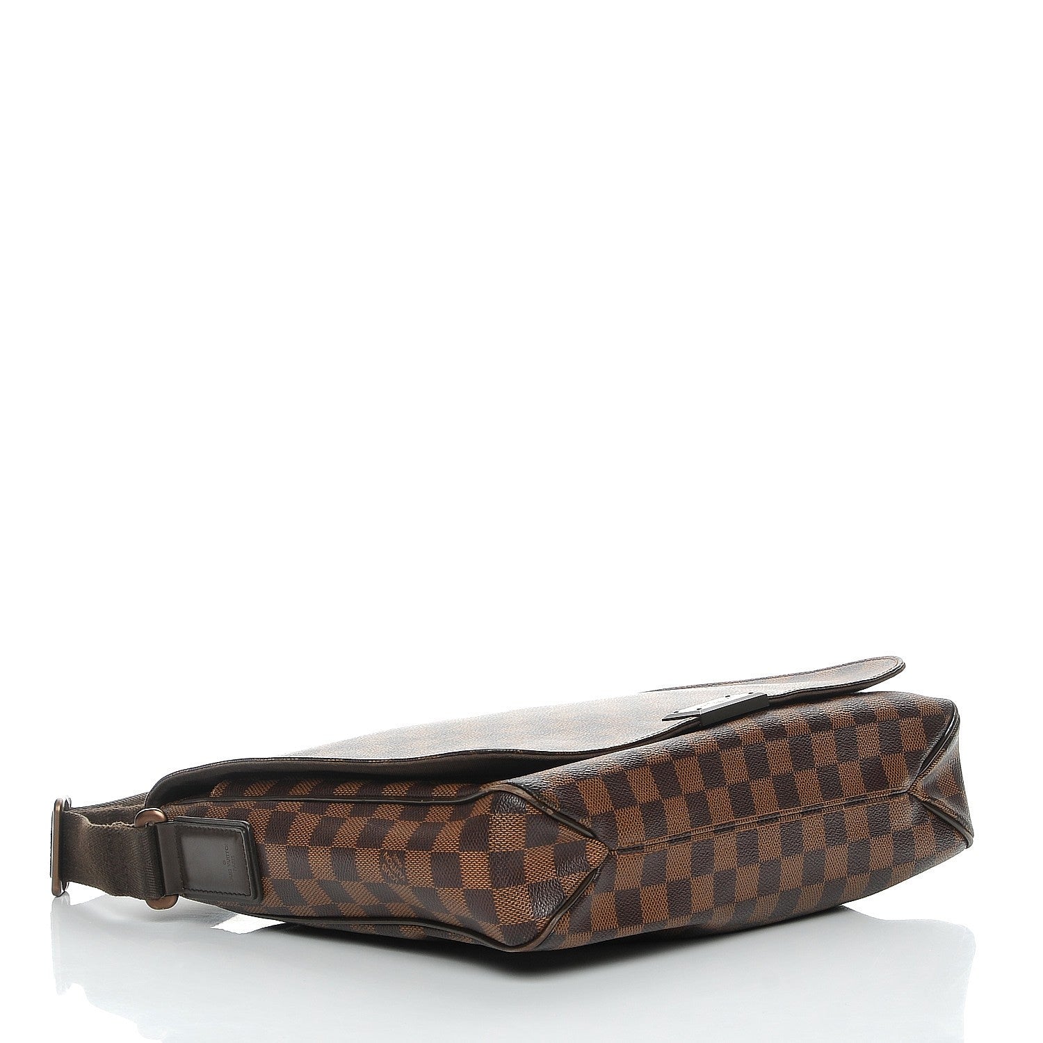 Louis Vuitton Damier Ebene District MM 4 of 8