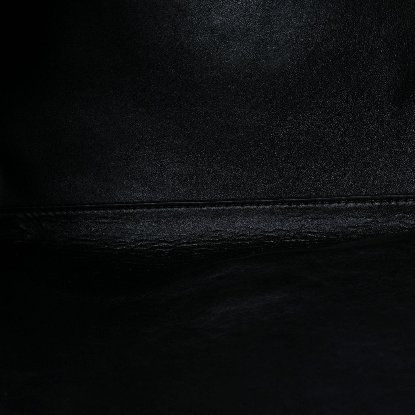 Drummed Calfskin Suede Large Trapeze Sahara