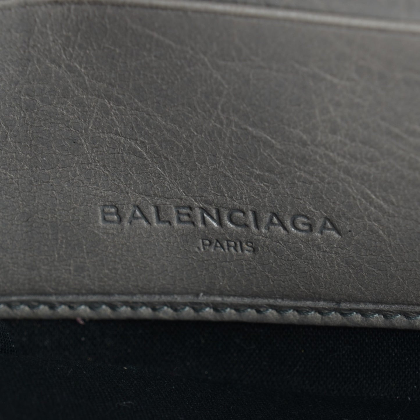Agneau Classic Hardware Continental Zip Around Wallet Gris Pyrite