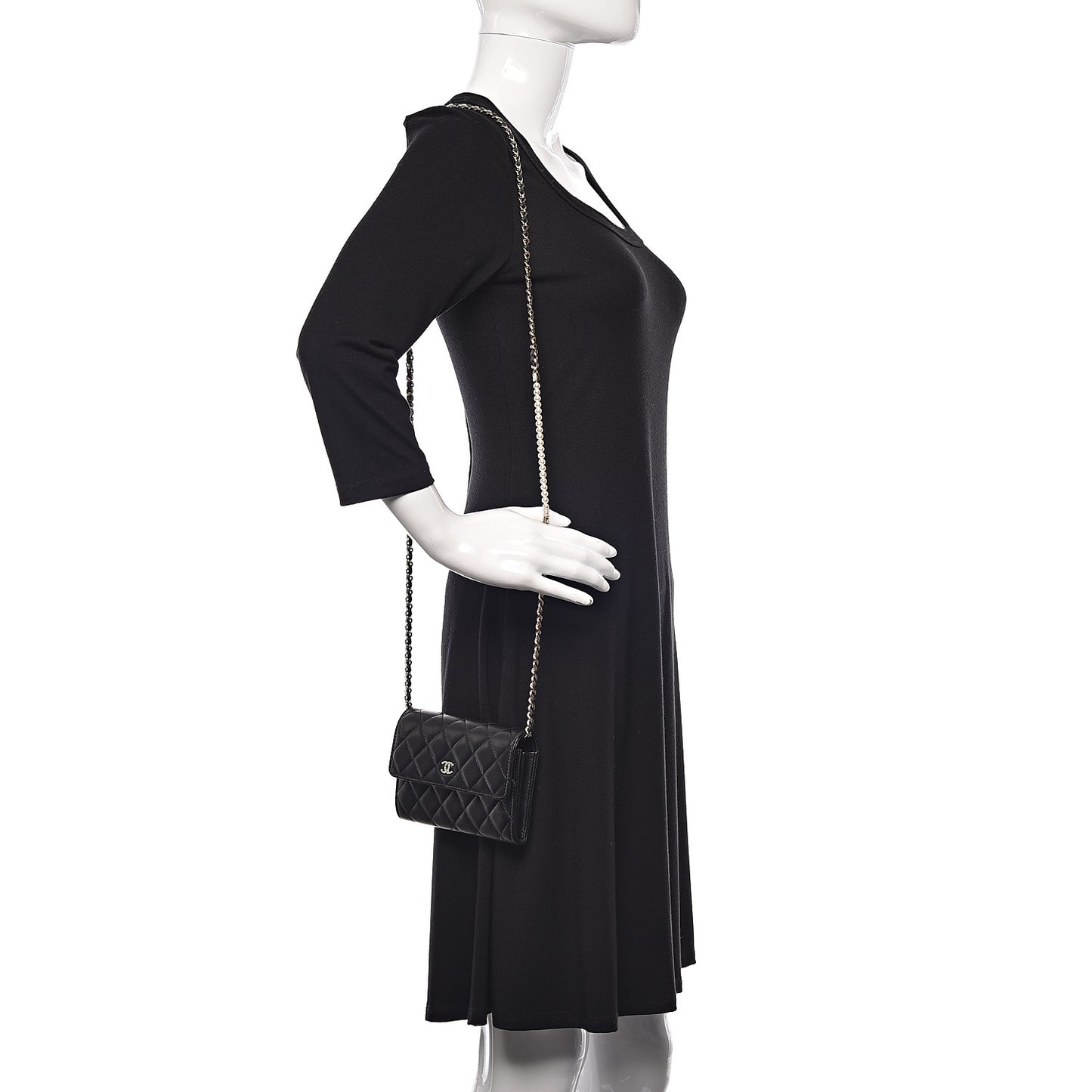 Lambskin Quilted Pearl Clutch With Chain Black