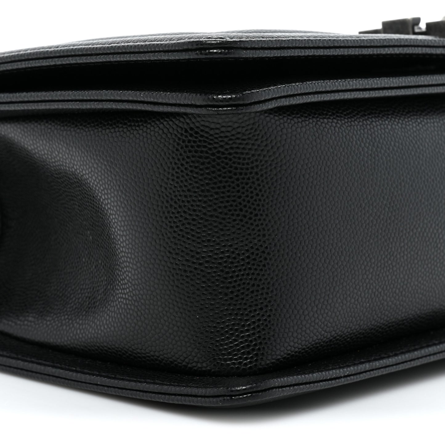 Caviar Chevron Quilted Medium Boy Flap Black