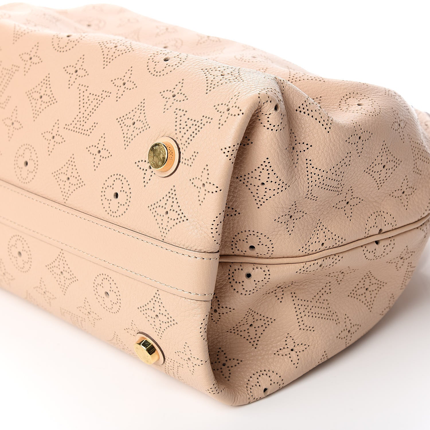 Louis Vuitton Mahina Cirrus PM Sable 8 of 9