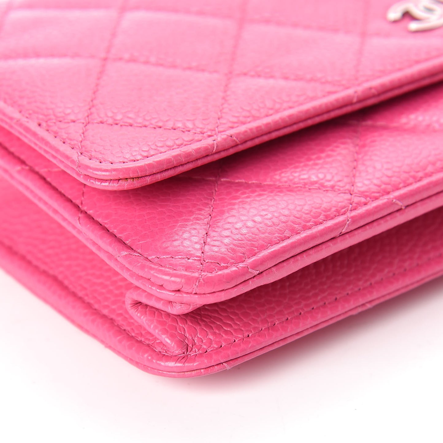 Caviar Quilted Wallet on Chain WOC Pink