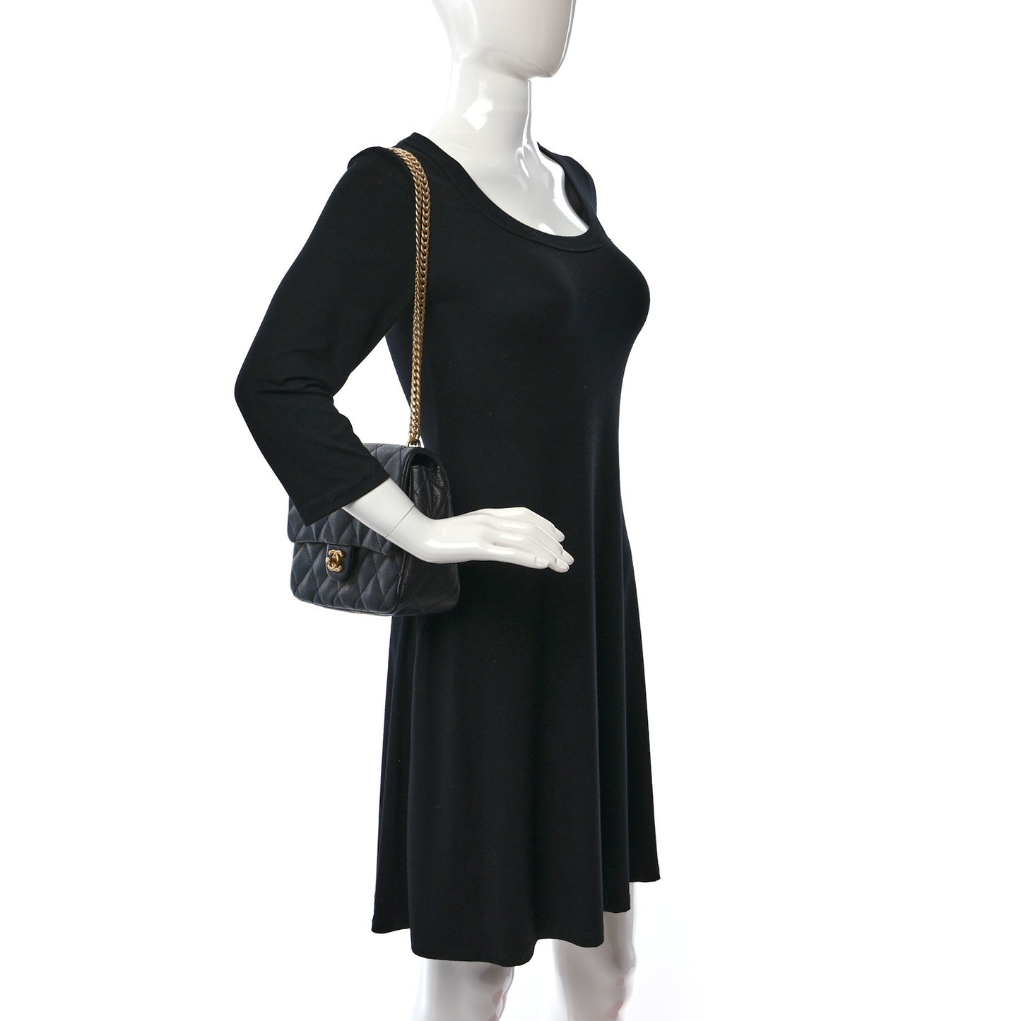 Caviar Quilted Sweetheart Flap Black