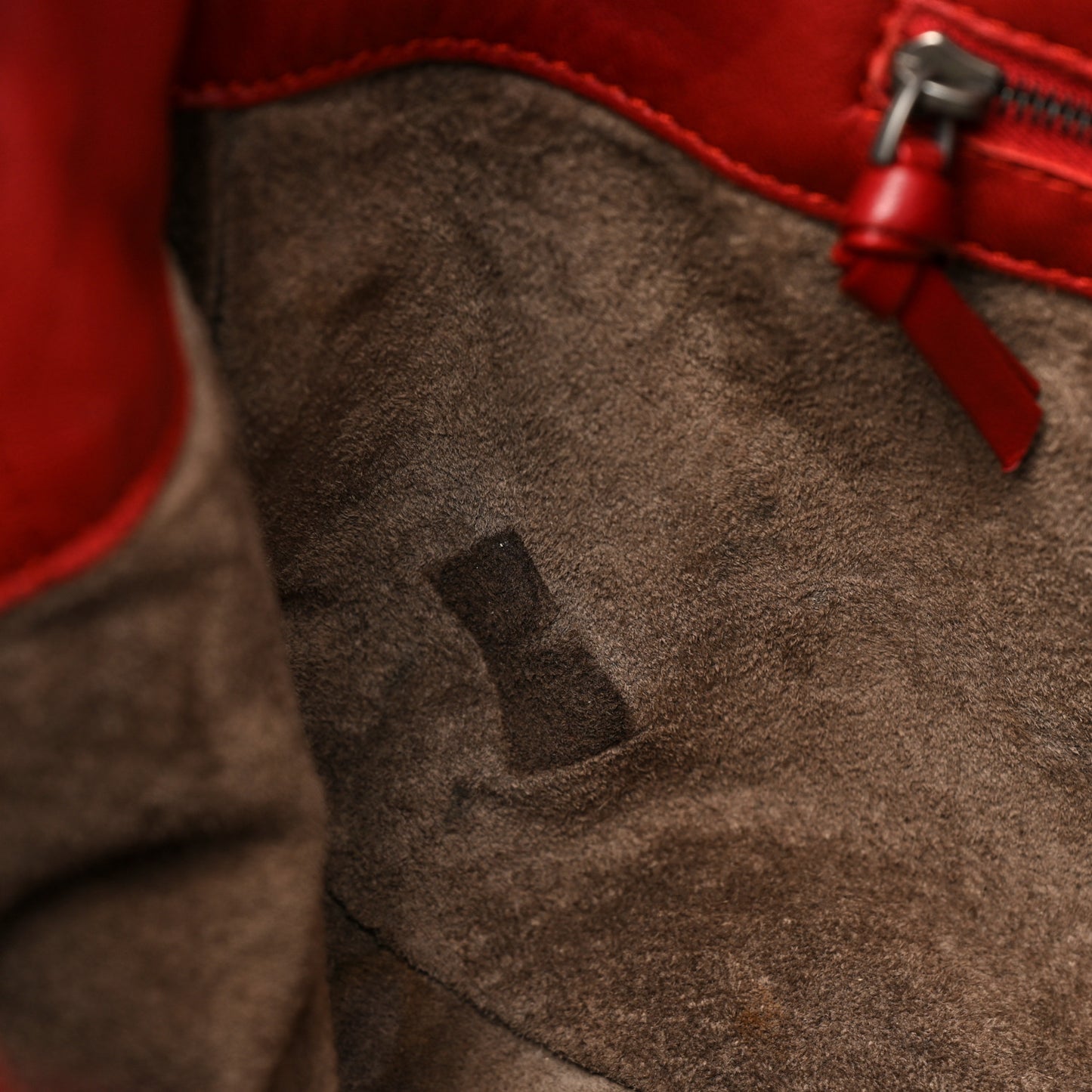 Nappa Intrecciato Medium Campana Hobo Red