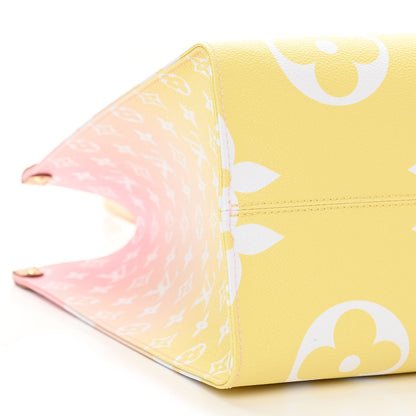 Louis Vuitton Monogram Giant By The Pool Onthego GM Light Pink 9 of 10