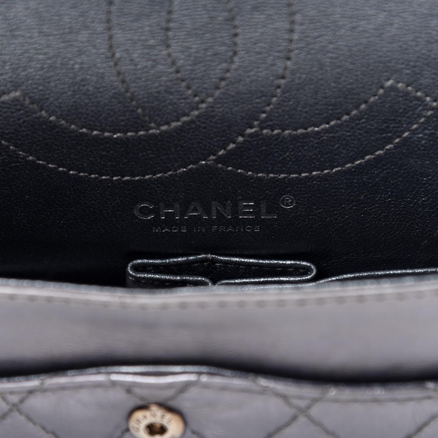 Chanel Metallic Aged Calfskin Quilted 2.55 Reissue 225 Flap Silver 10 of 11