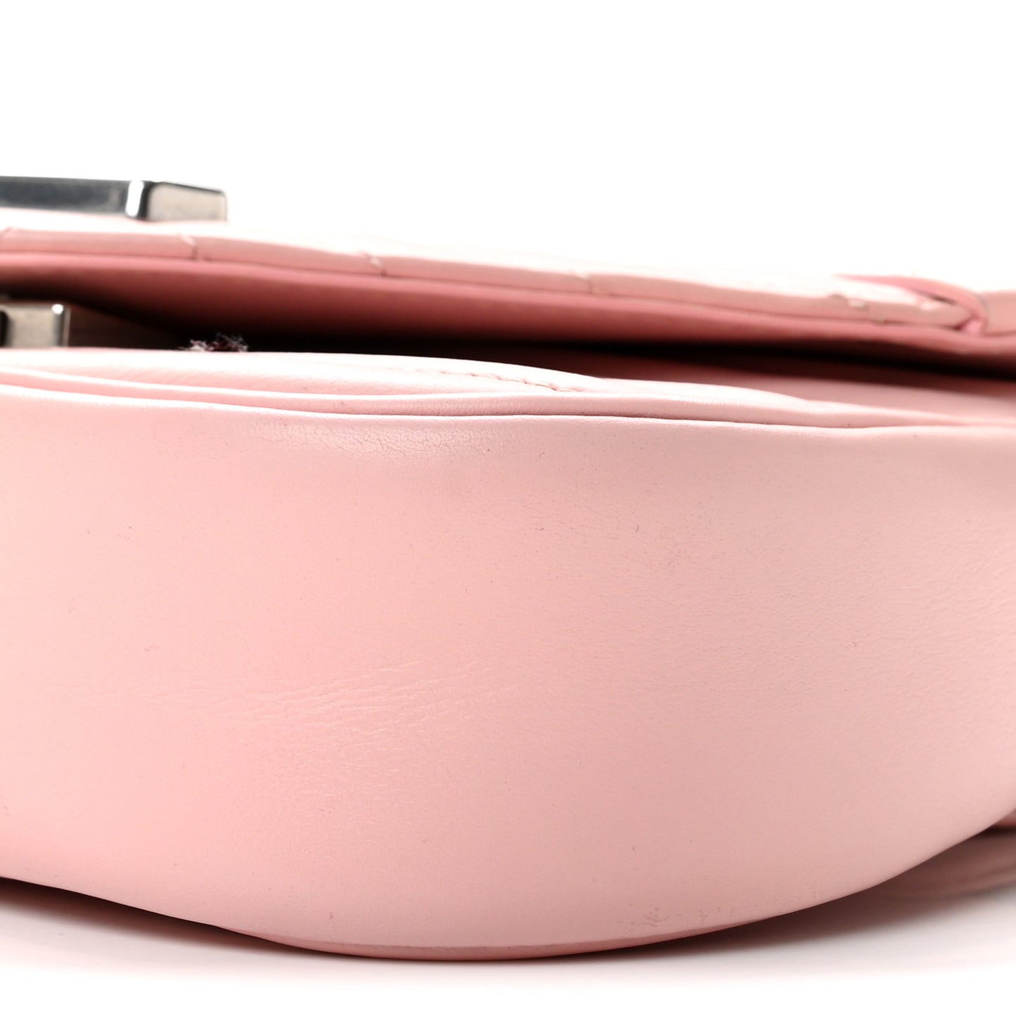 Calfskin New Wave Chain PM Smoothie Pink