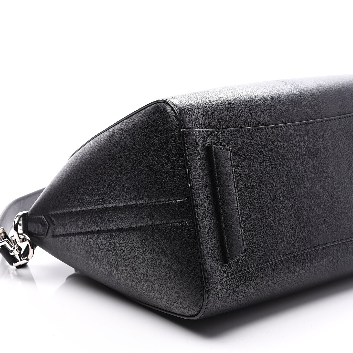 Sugar Goatskin Medium Antigona Black