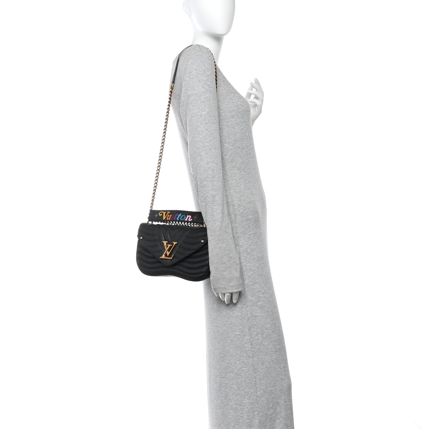 Calfskin New Wave Chain MM Black