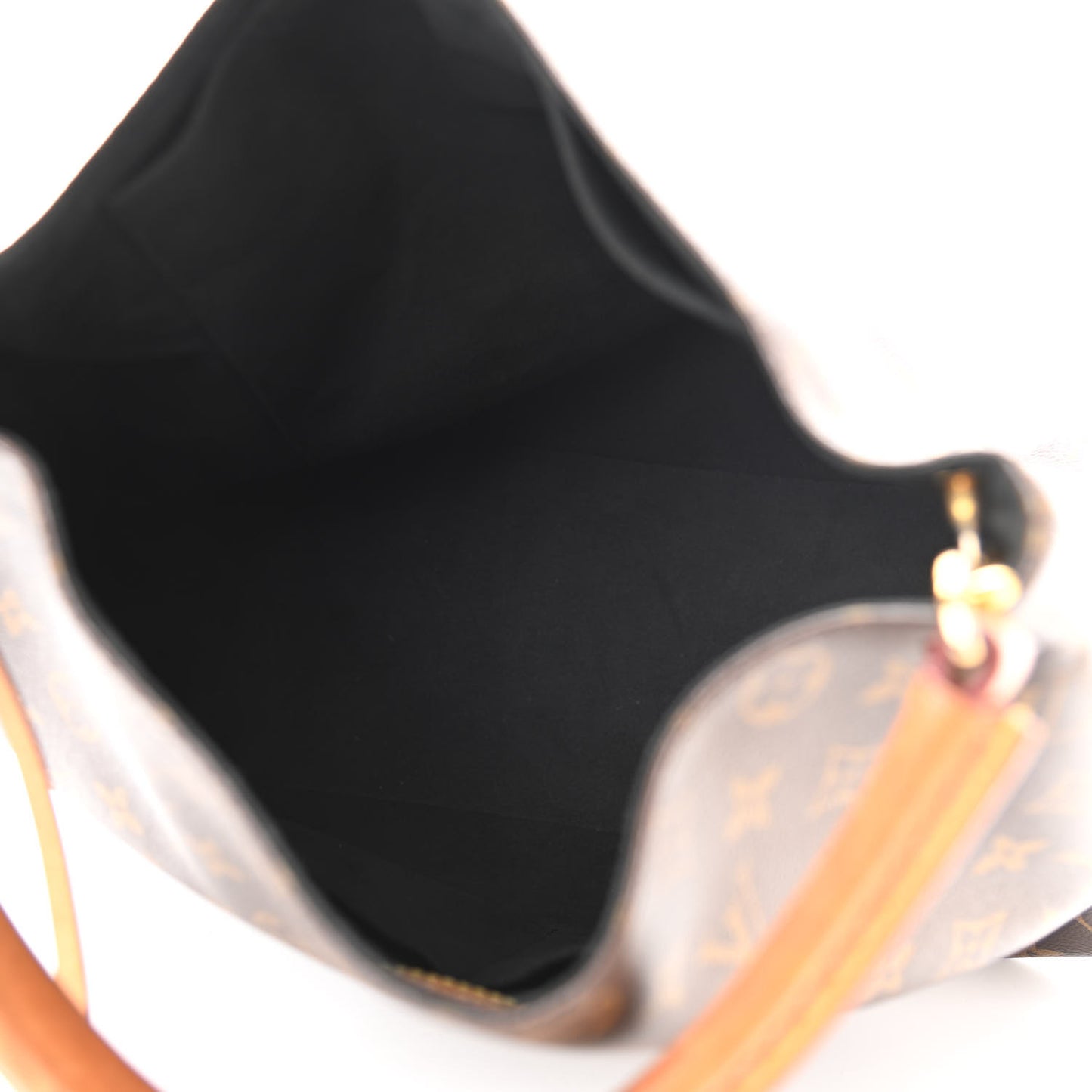 Monogram Gaia Black