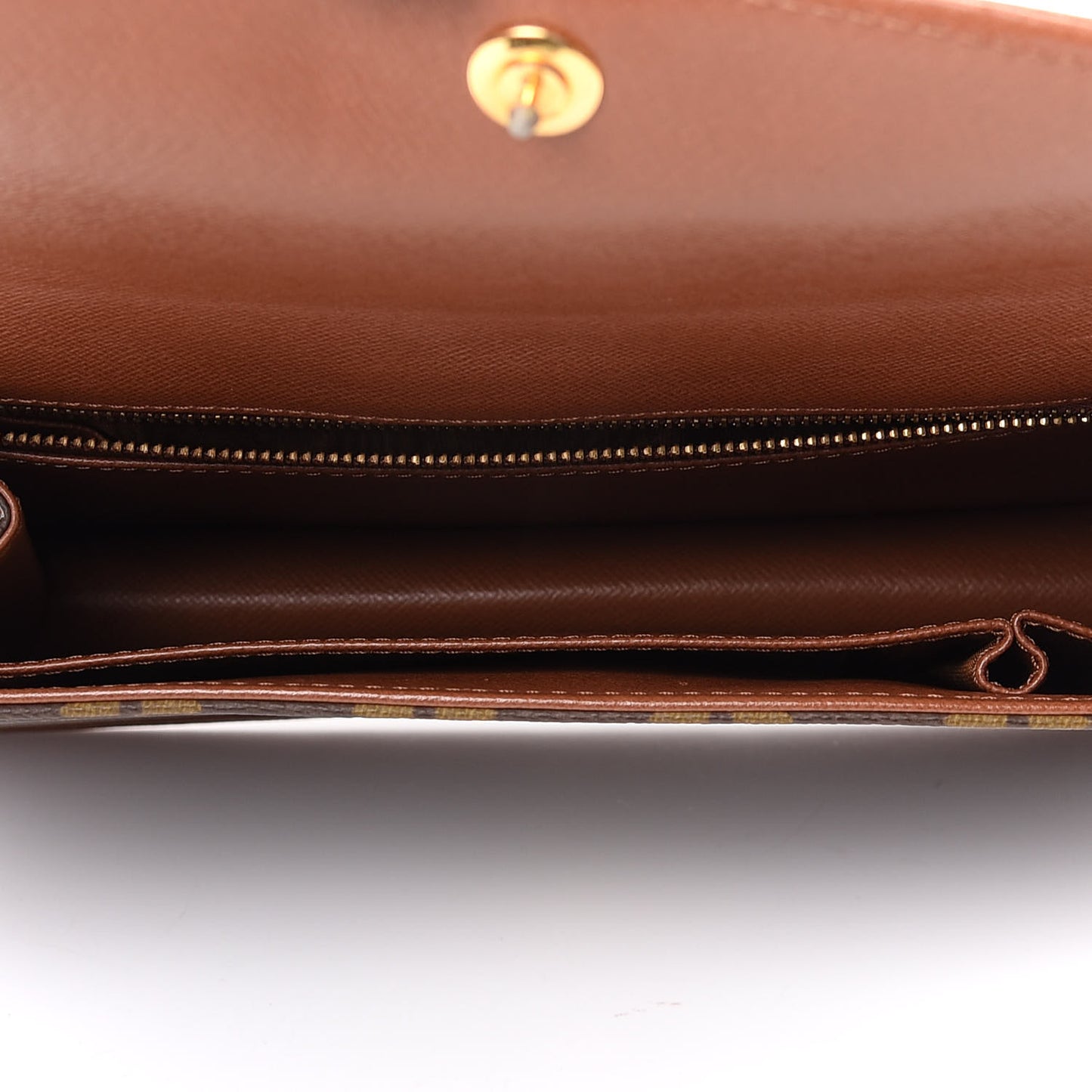 Monogram Pochette Dame 26