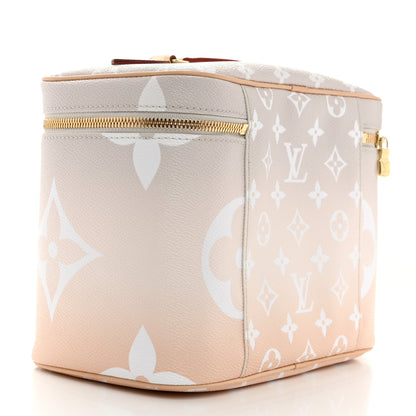 Louis Vuitton Monogram Giant By The Pool Nice BB Brume 3 of 7