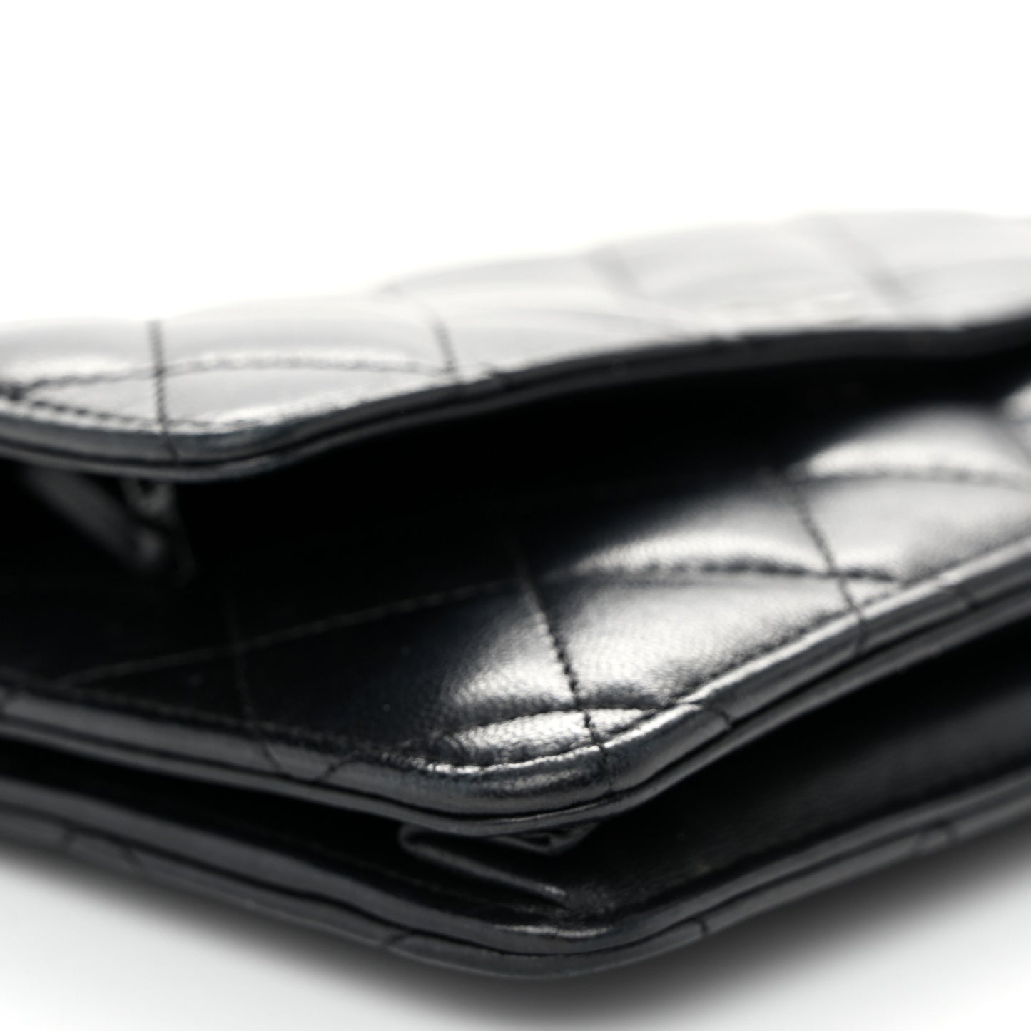 Lambskin Quilted Wallet On Chain WOC Black