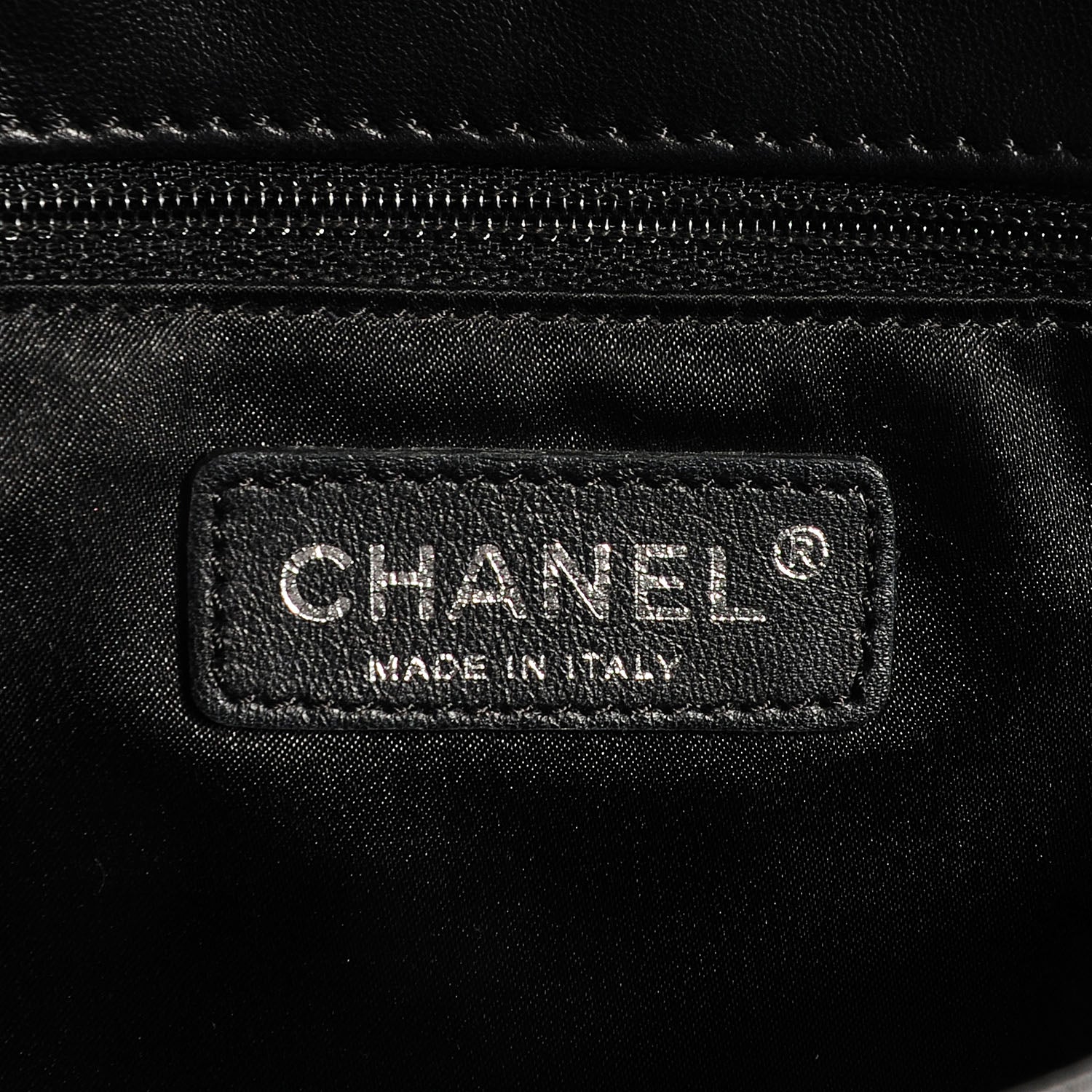 Chanel Glazed Caviar Diamond Shine Medium Flap Black 7 of 8