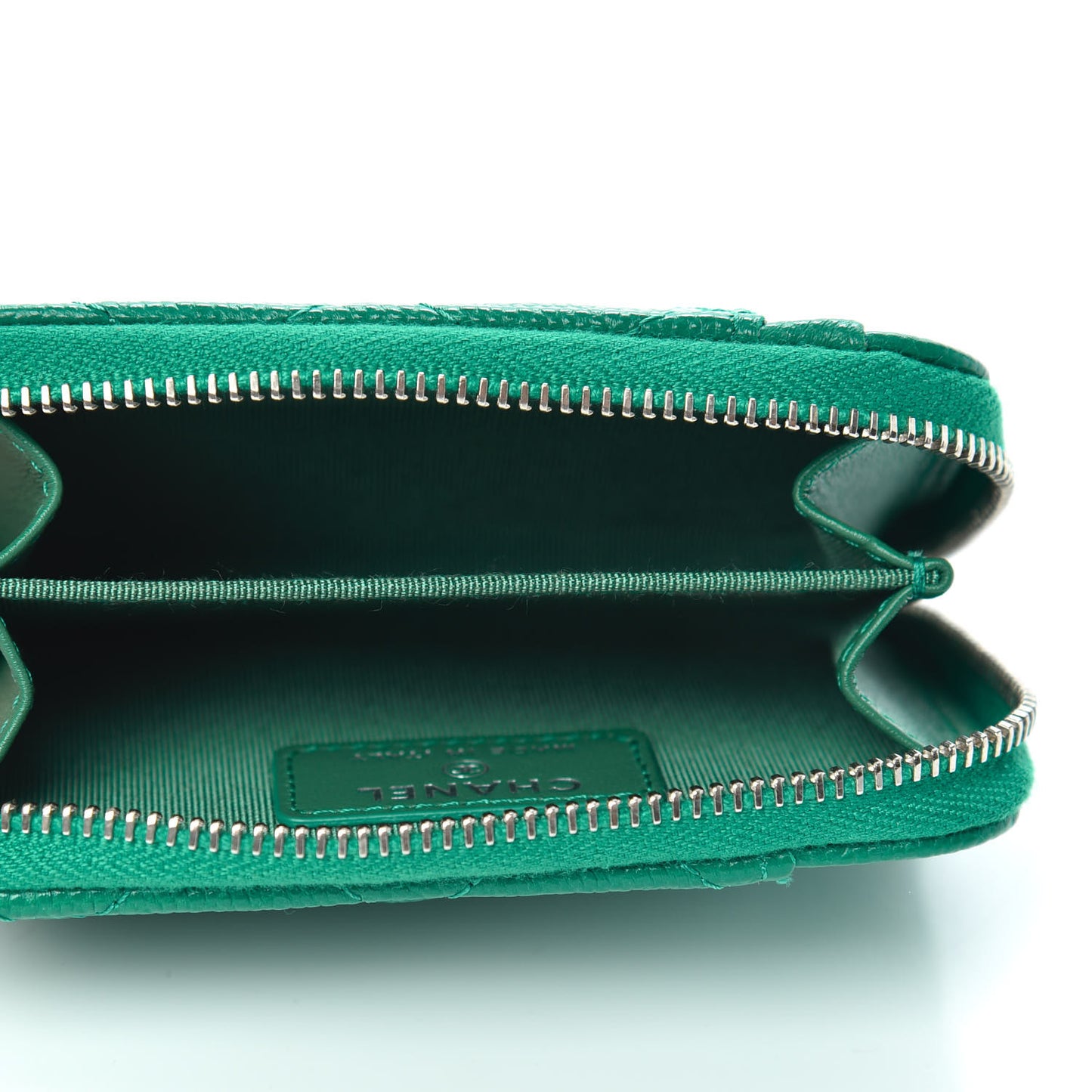 Caviar Quilted Zip Card Holder Green