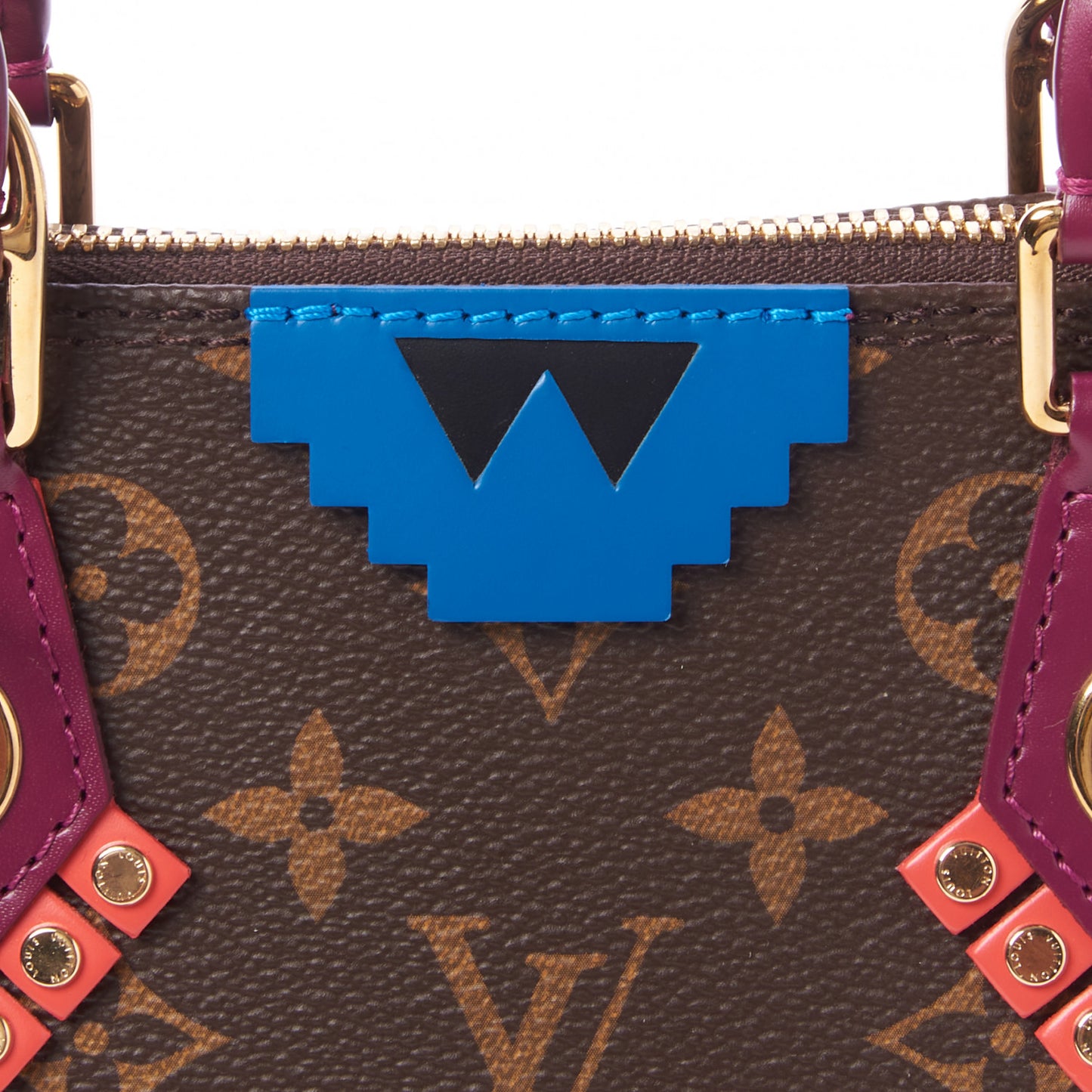 Monogram Totem Alma PM Magenta
