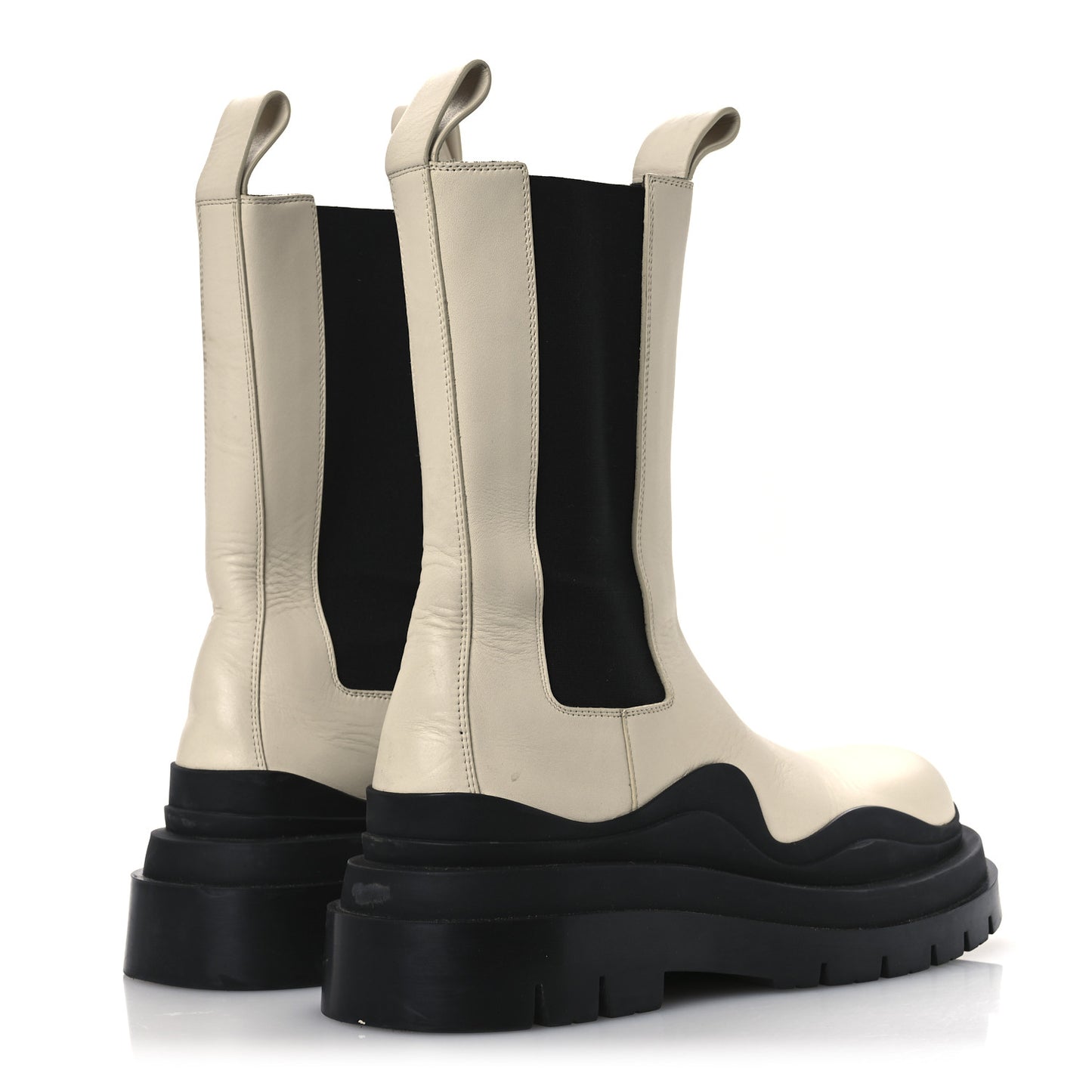 Calfskin The Tire Chelsea Boots 39 Sea Salt Black