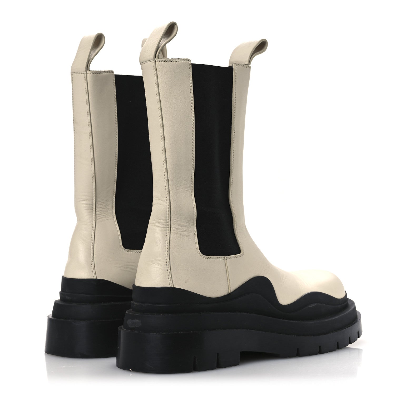 Bottega Veneta Calfskin The Tire Chelsea Boots 39 Sea Salt Black 5 of 13