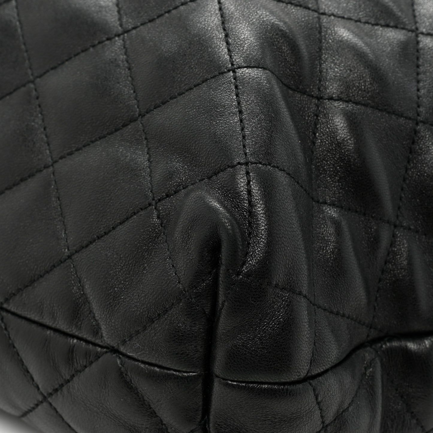 Lambskin Quilted Maxi Icare Shopping Tote Black