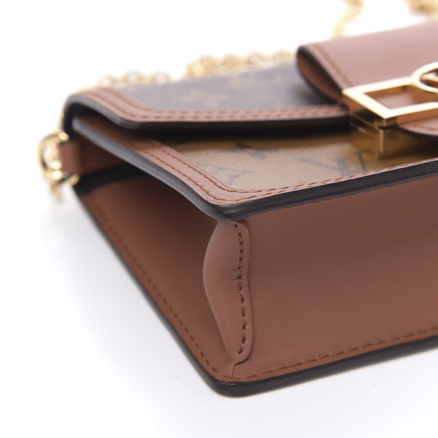 Reverse Monogram Dauphine Chain Wallet