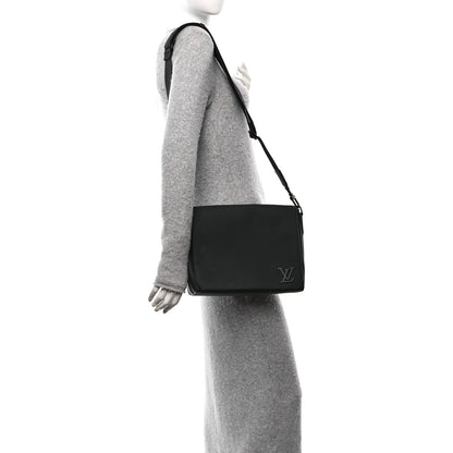 Louis Vuitton Calfskin Aerogram Messenger Black 2 of 11