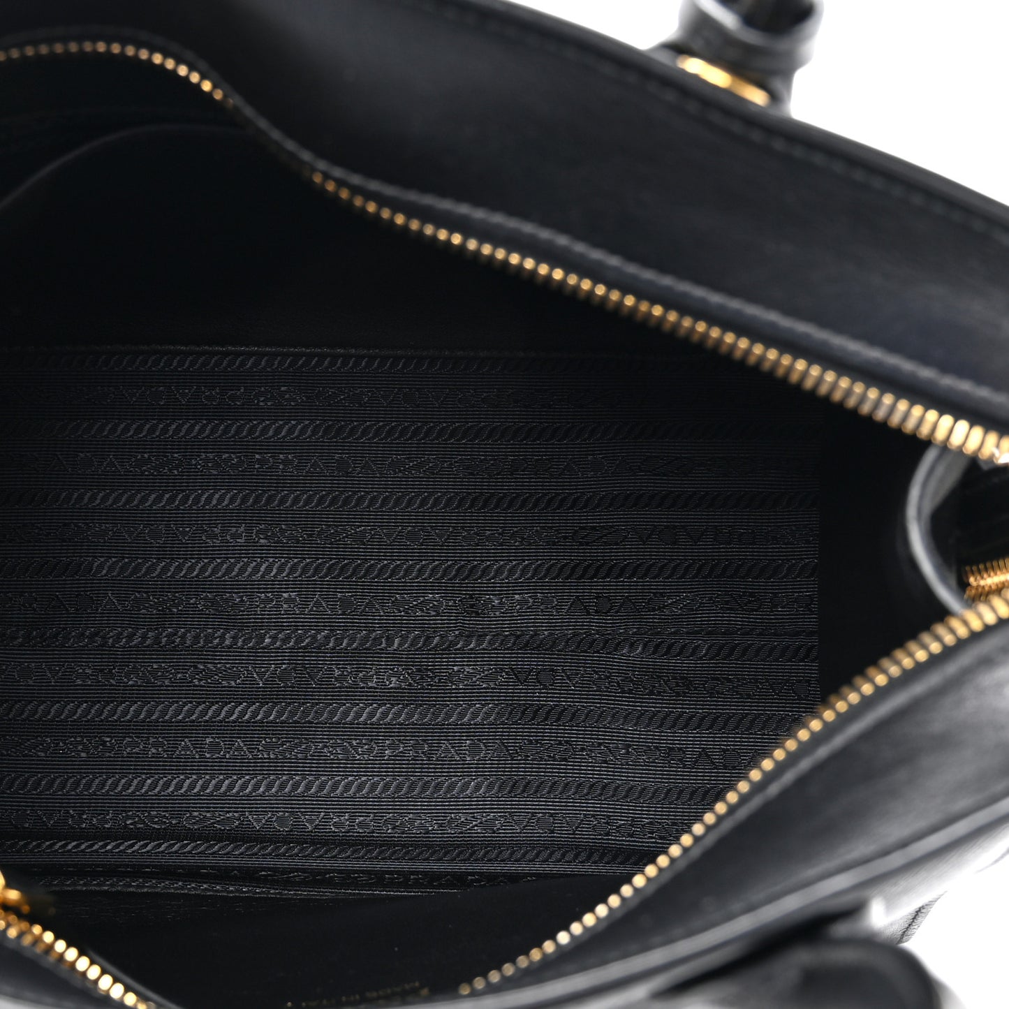 Saffiano City Calfskin Small Esplanade Tote Black