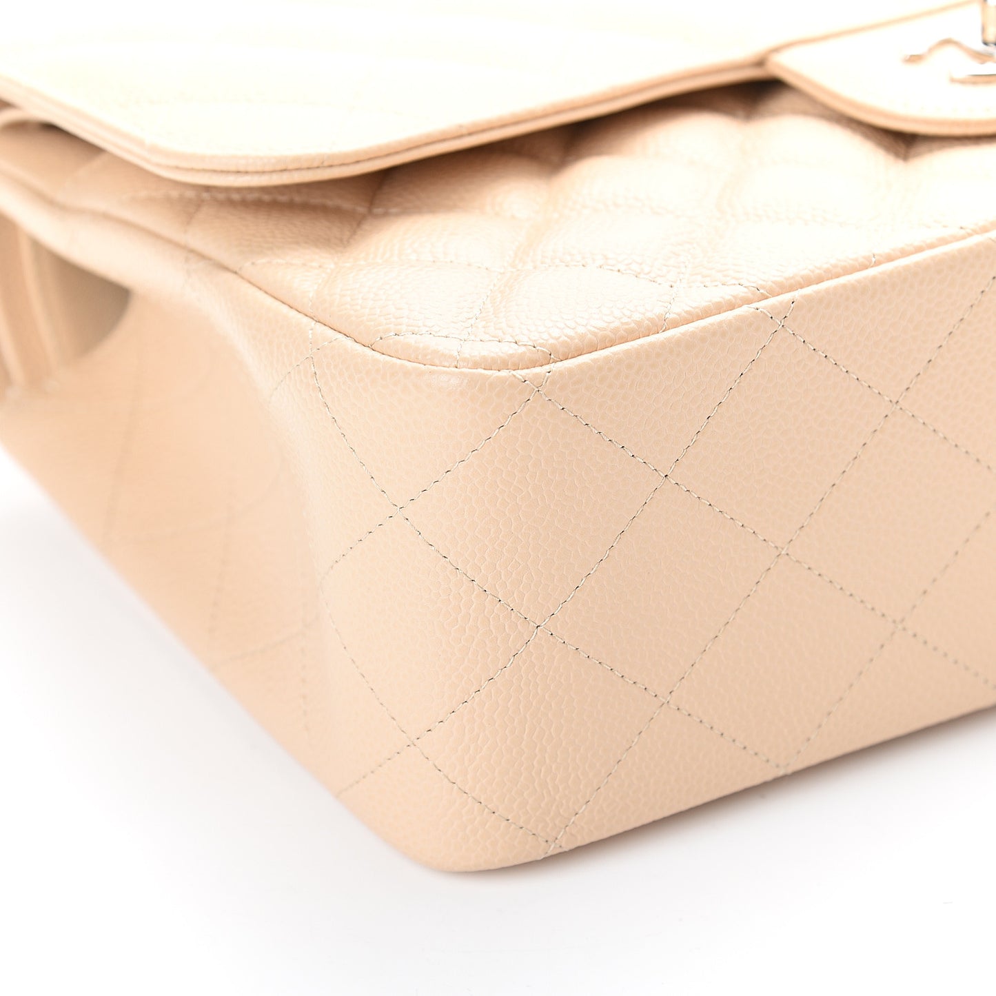 Caviar Quilted Jumbo Double Flap Beige Clair