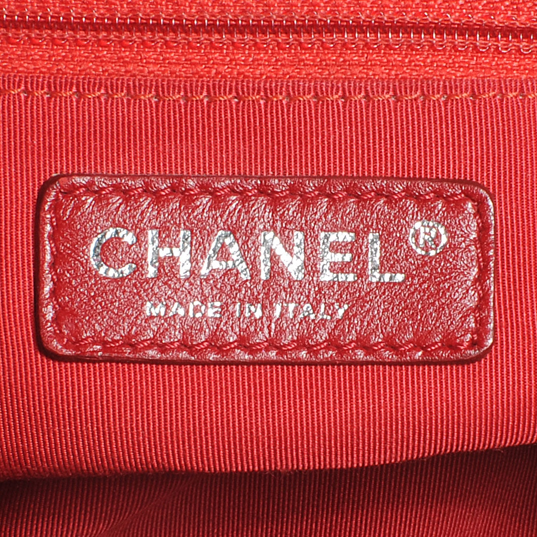 Caviar Grand Shopping Tote GST Red