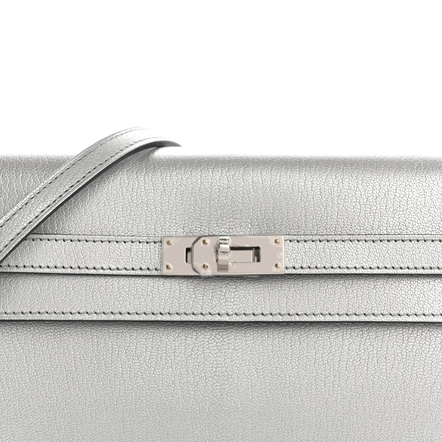 Metallic Chevre Chamkilight Kelly Wallet To Go Argent