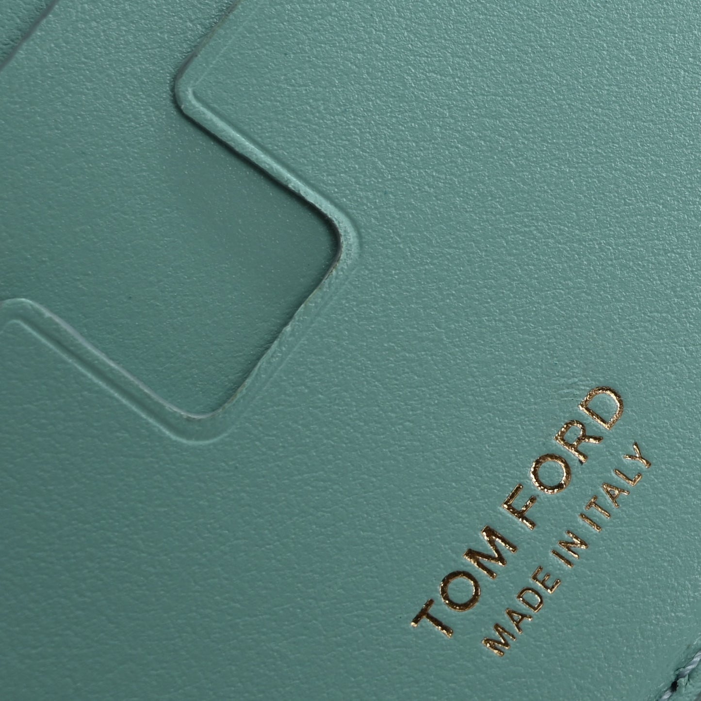 Calfskin Crocodile Embossed Bi-Fold Card Case Pastel Turquoise