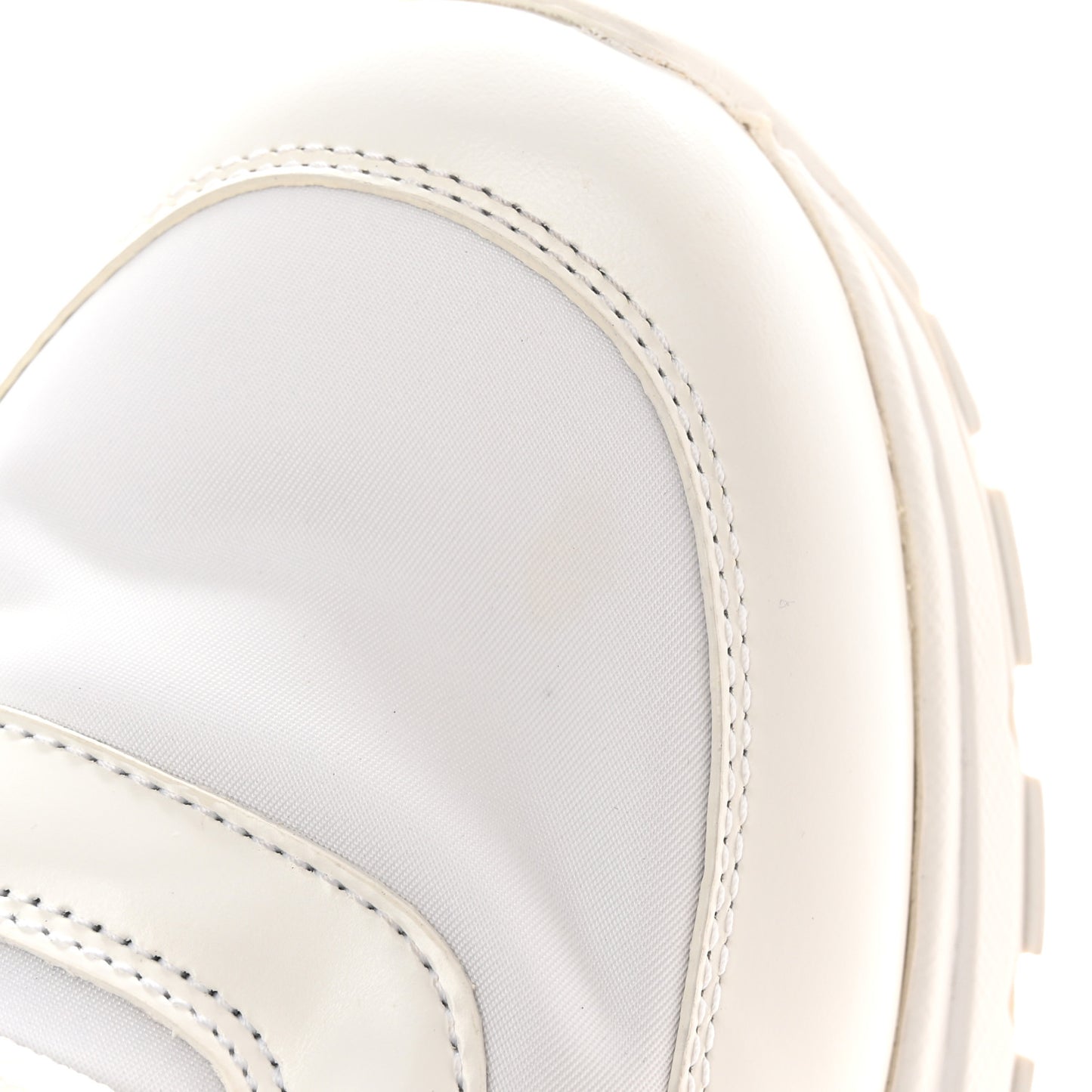 Re-Nylon Spazzolato Triangle Mens Prax 01 45mm Sneakers 8 White