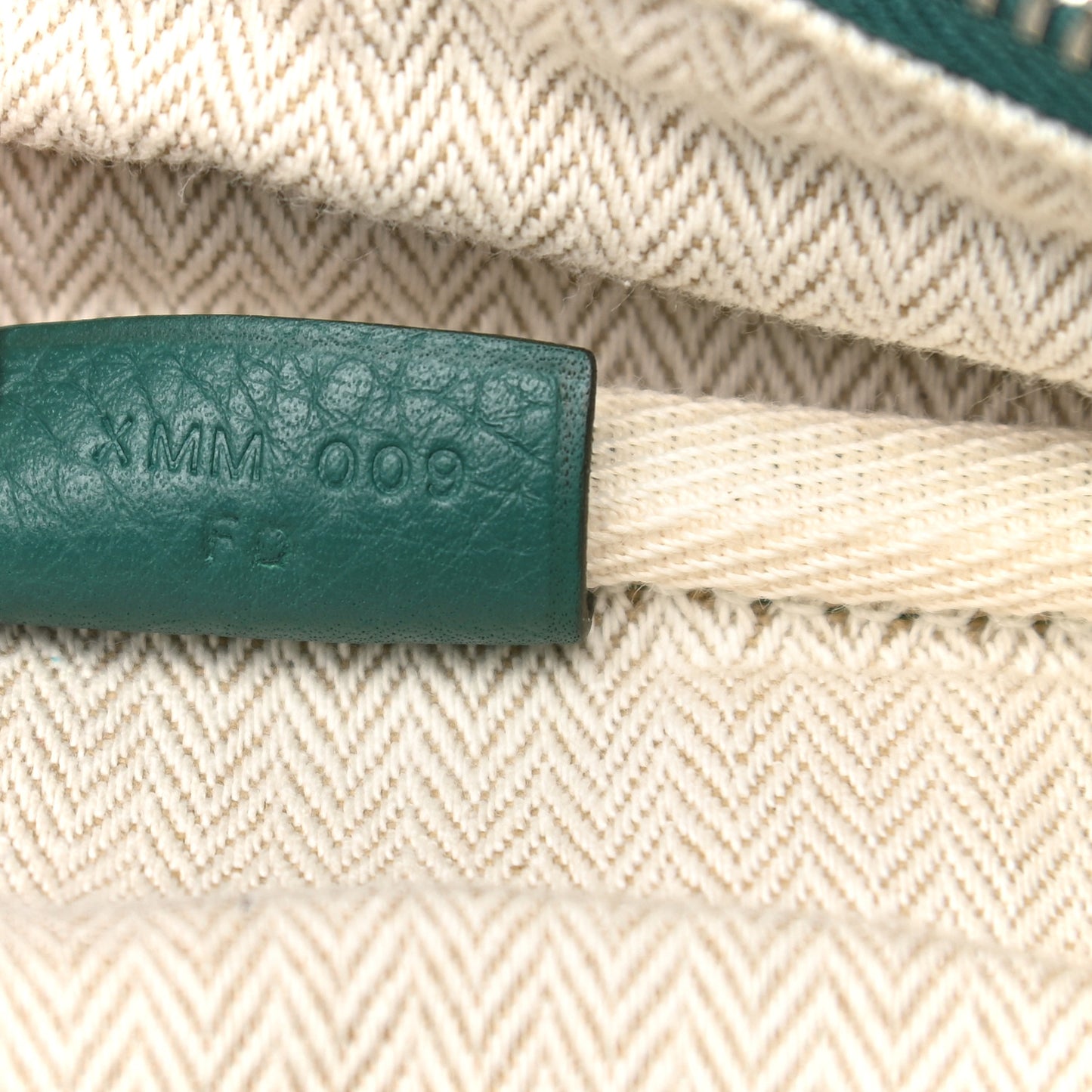 Taurillon Clemence Victoria II 35 Malachite