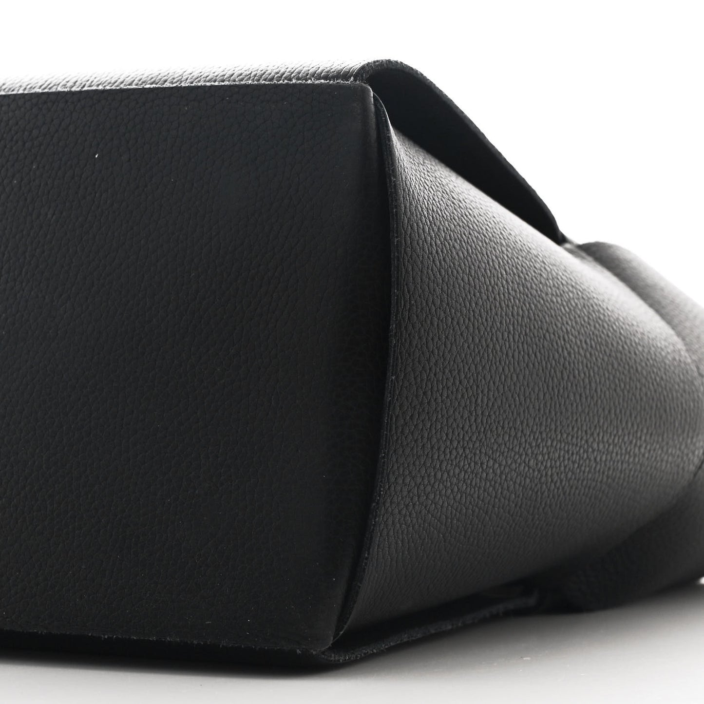 Grained Calfskin Maxi Intrecciato Arco Black