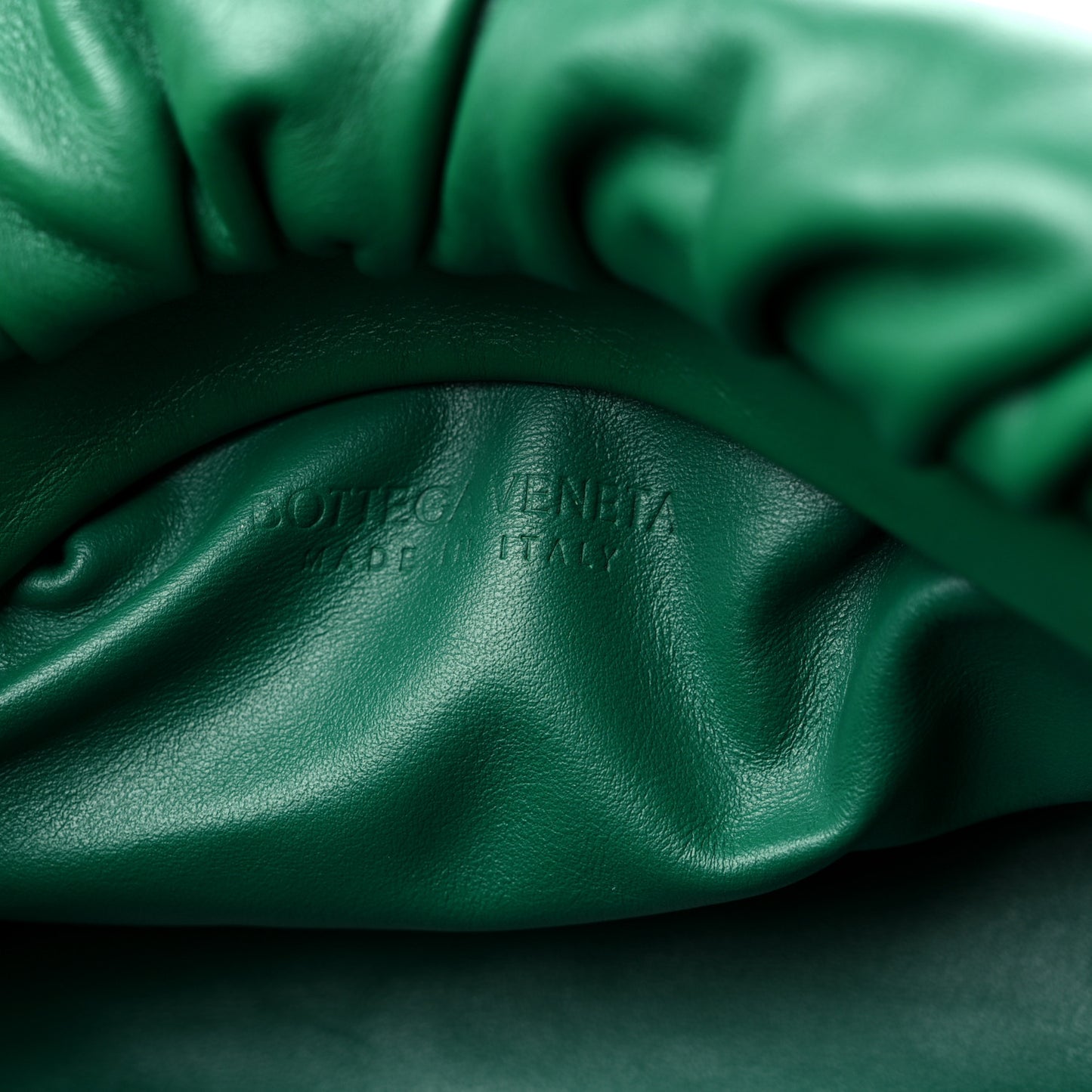 Calfskin The Pouch Chain Racing Green