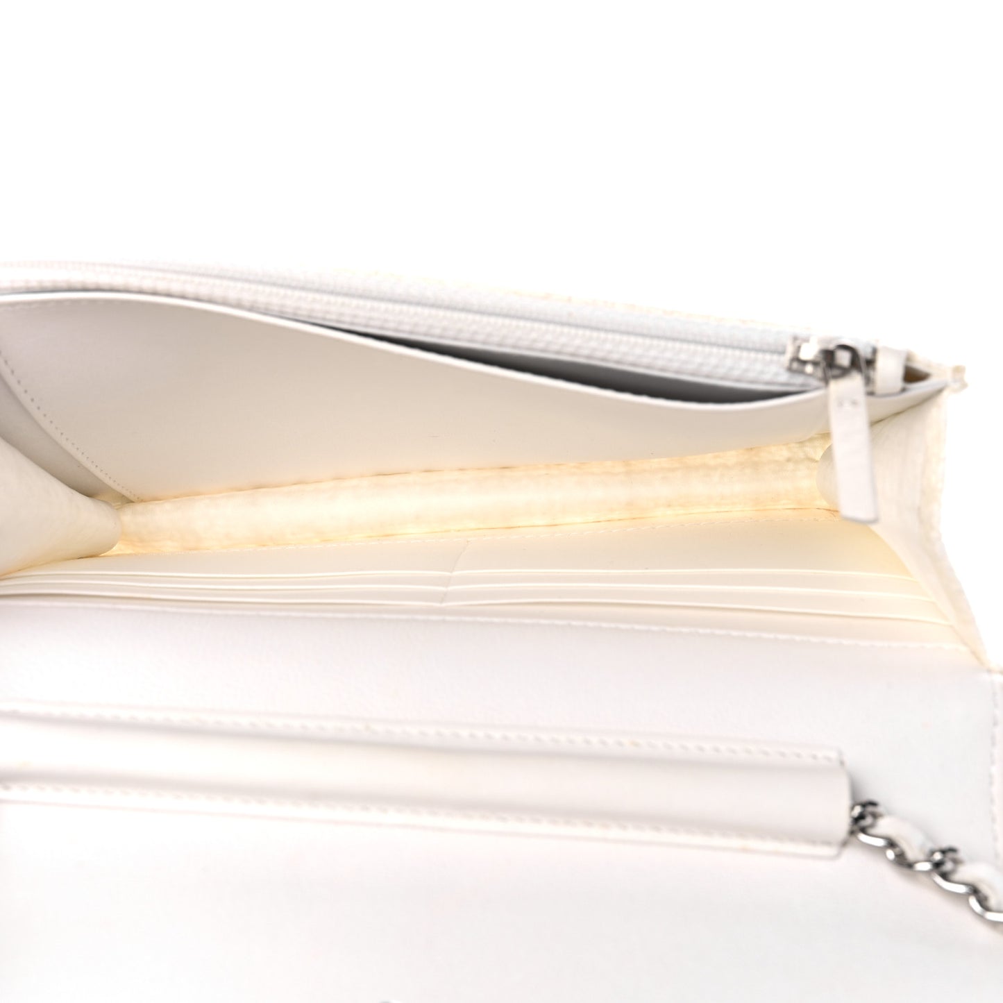 Tweed Quilted Wallet on Chain WOC White