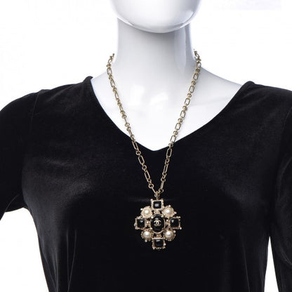 Chanel Gripoix Poured Glass Pearl CC Pendant Necklace Black Gold 2 of 7