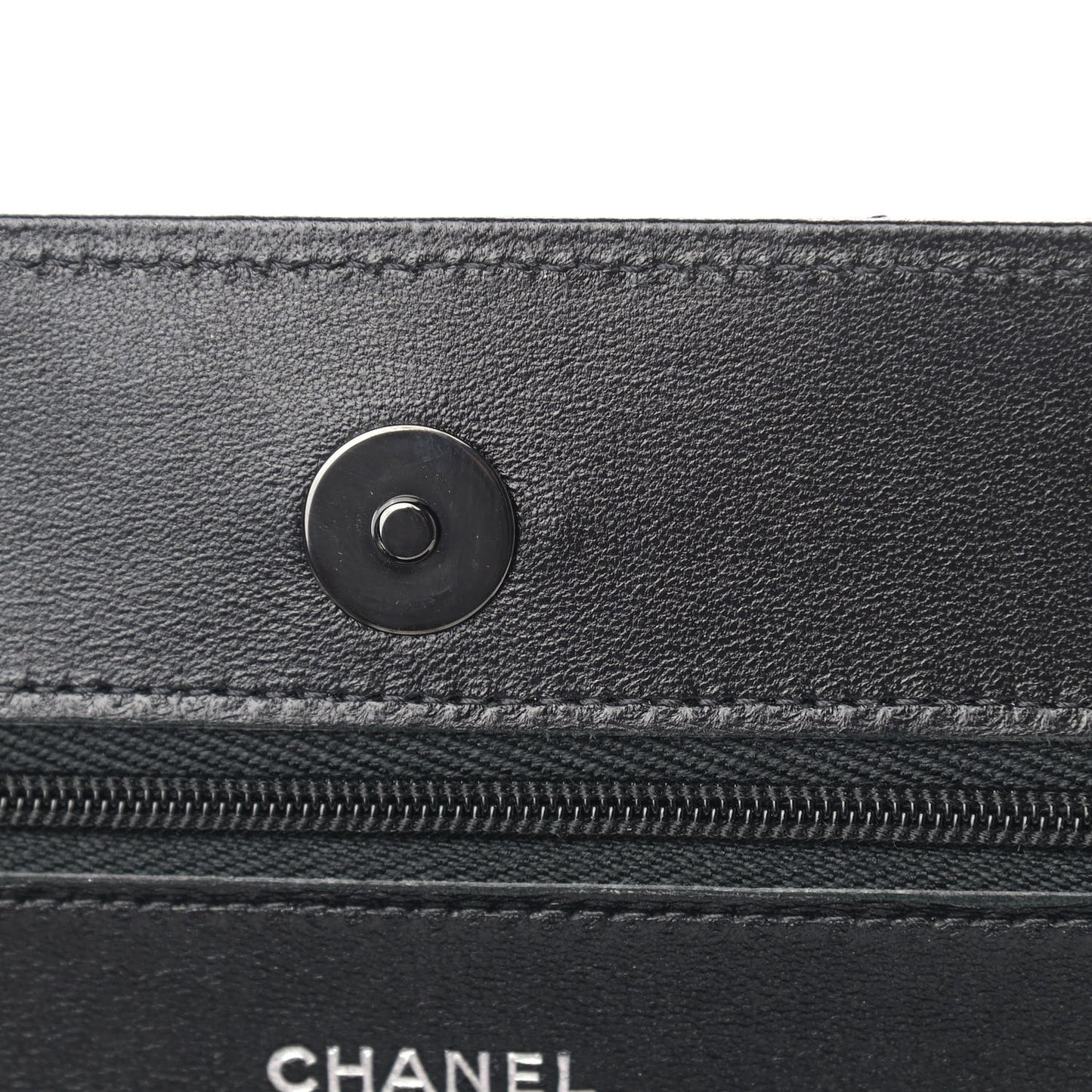 Lambskin Quilted Wallet On Chain WOC So Black