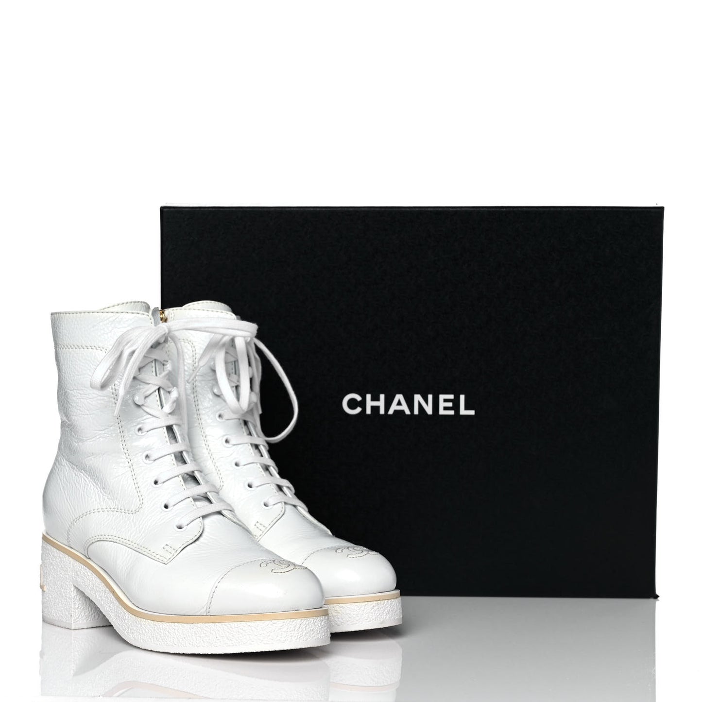 Shiny Crumpled Lambskin Lace Up Combat Boots 39 White
