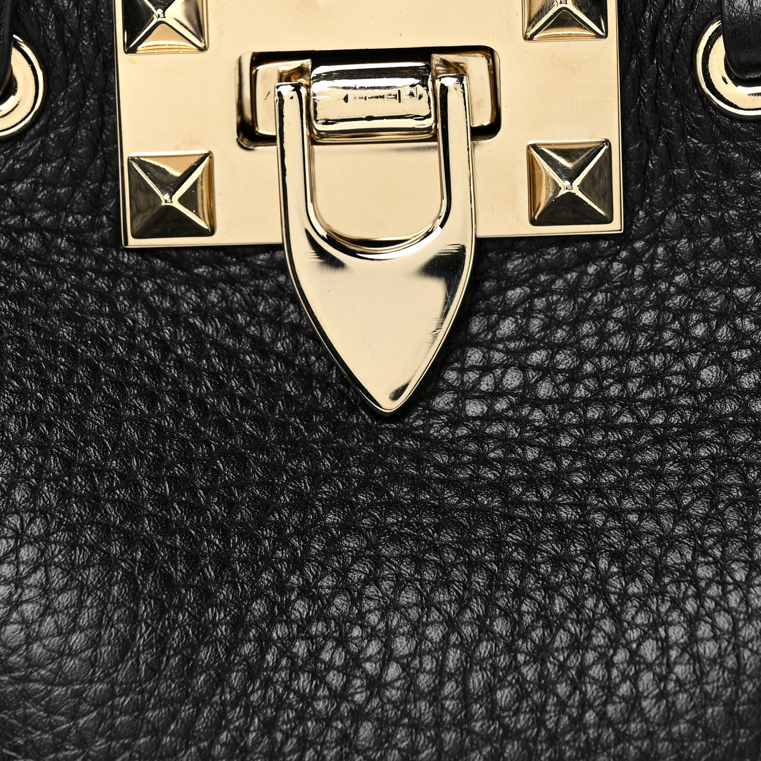 Valentino Garavani Pebbled Calfskin Rockstud Bucket Bag Black 7 of 10