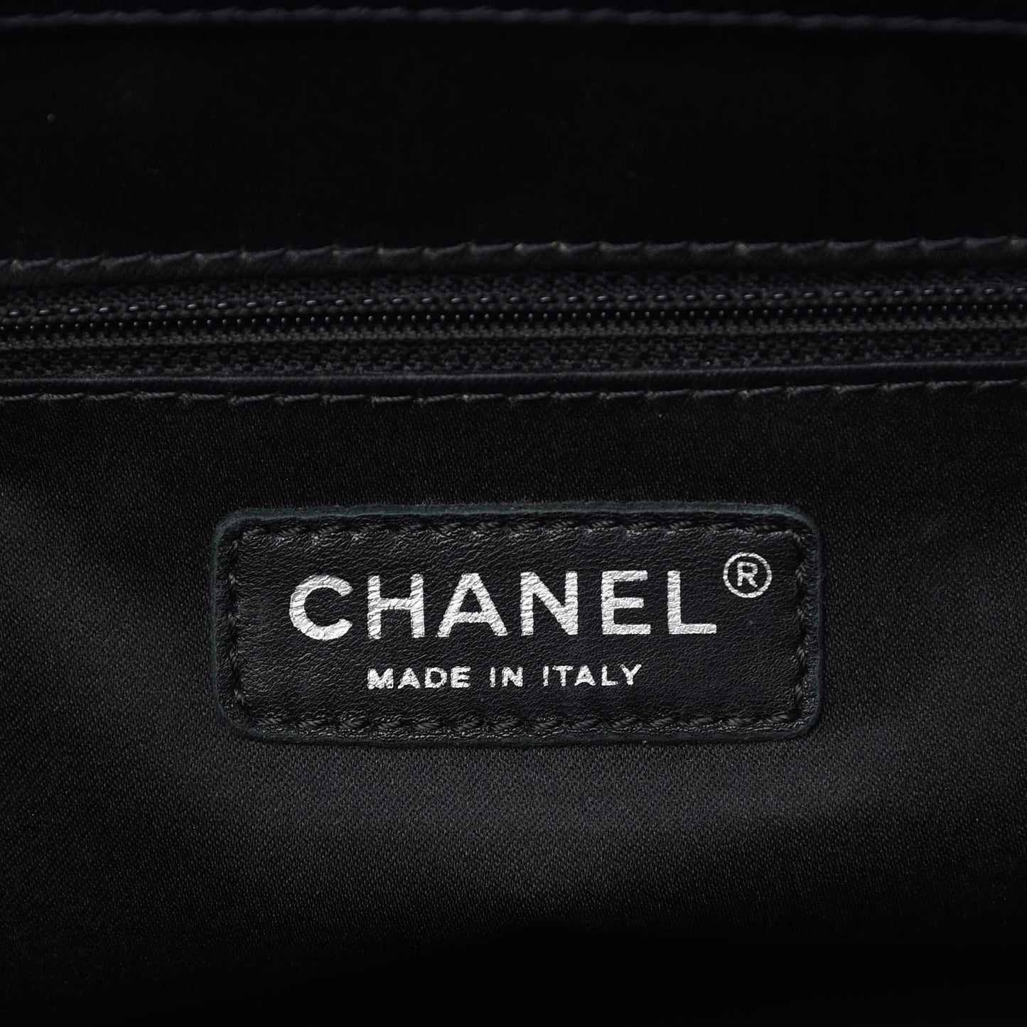 Caviar Quilted XL Grand Shopping Tote GST Black