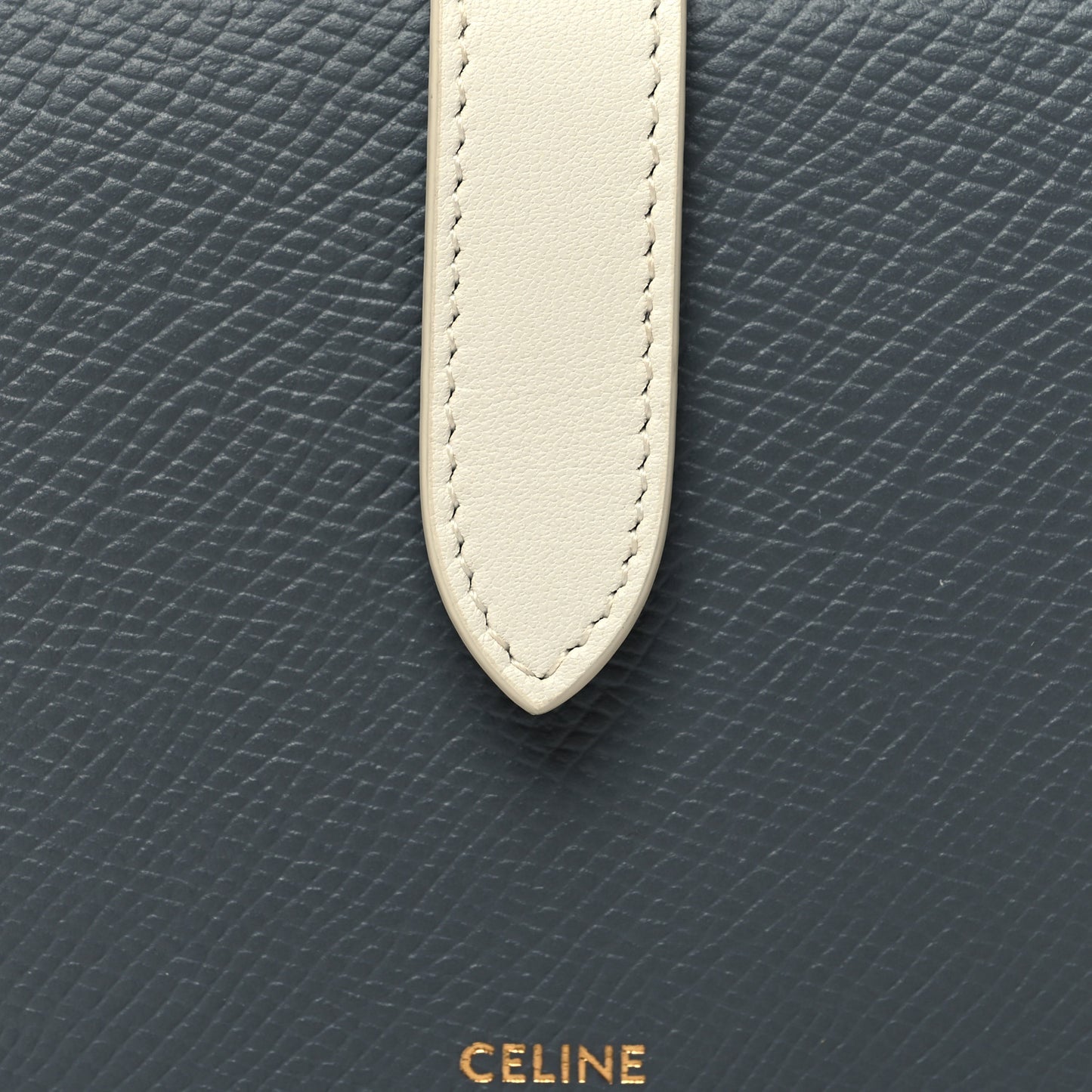 Grained Calfskin Medium Multifunction Strap Wallet Grey Chalk