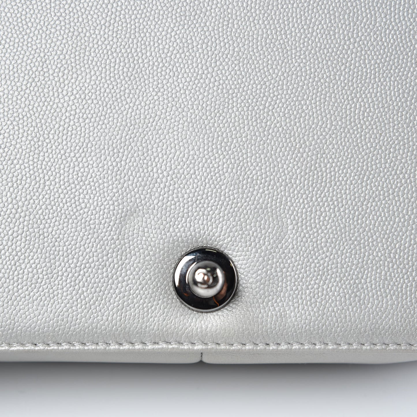 Metallic Caviar Quilted Medium Boy Flap Silver